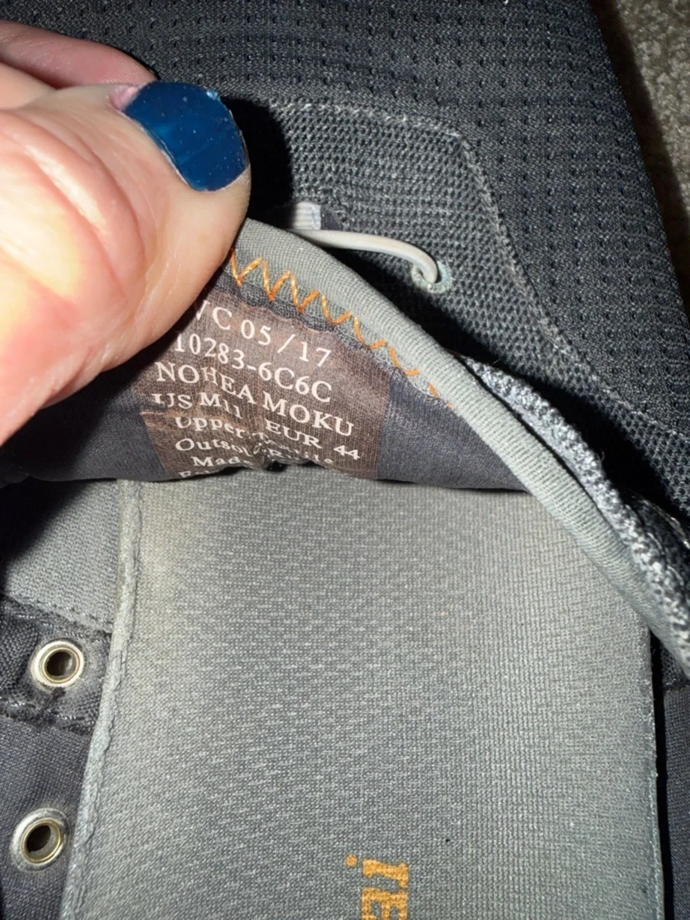 Olukai Nohea Moku Sneakers - size 11